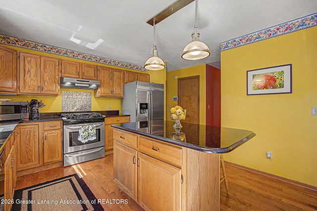 3965 Applegrove Lane, Lansing, MI 48911