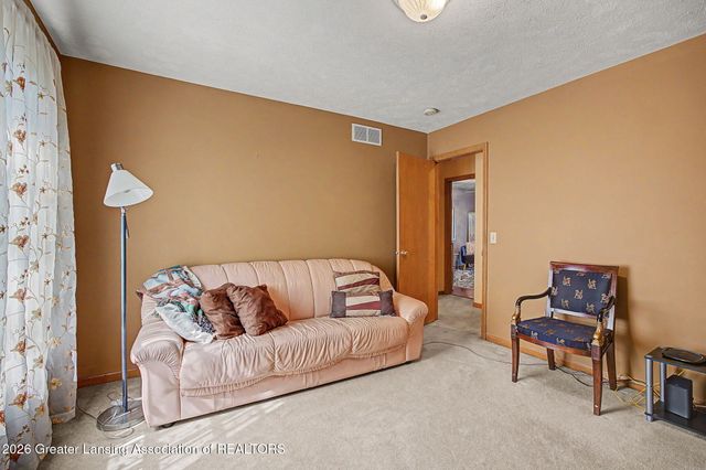 3965 Applegrove Lane, Lansing, MI 48911