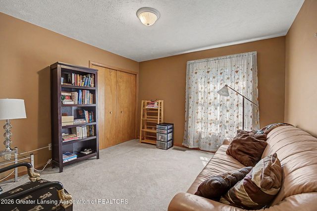 3965 Applegrove Lane, Lansing, MI 48911