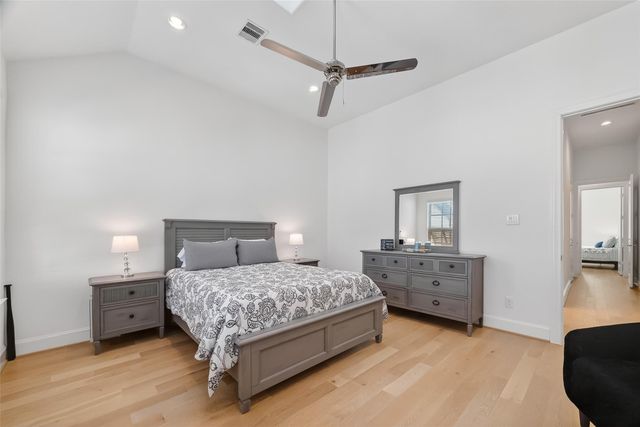 3317 Timbergrove Oaks Street, Houston, TX 77008