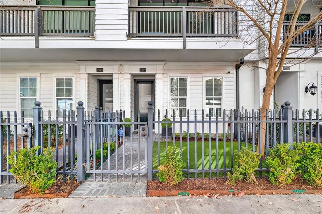 3317 Timbergrove Oaks Street, Houston, TX 77008