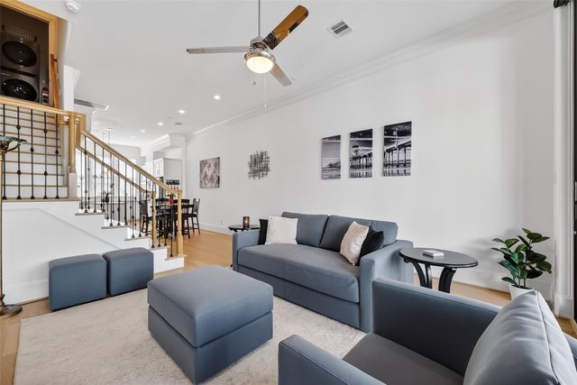 3317 Timbergrove Oaks Street, Houston, TX 77008