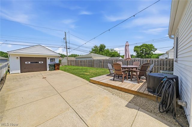 2510 Stanfield Drive, Parma, OH 44134
