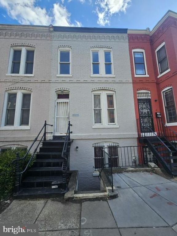 1746 V ST NW, Washington, DC 20009