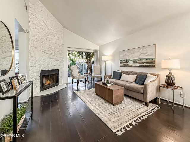 14987 Campus Park Drive A, Moorpark, CA 93021