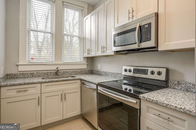 600 Parkway Drive NE 10, Atlanta, GA 30308