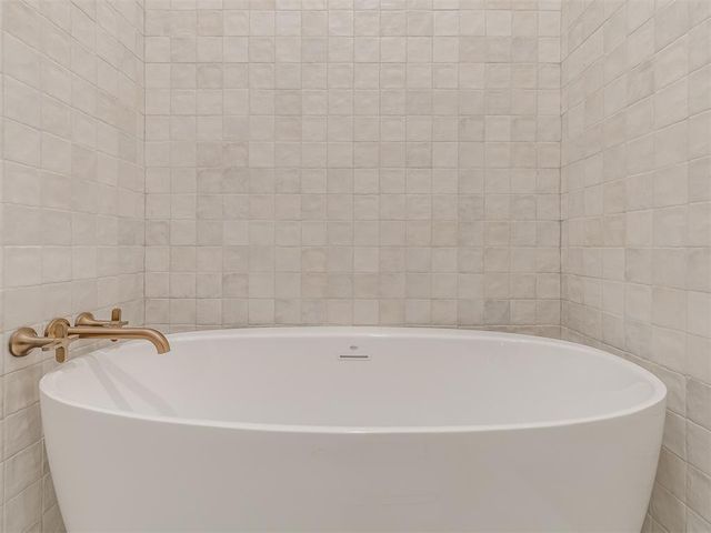 105 Lower Greenway, Carlton Landing, OK 74432