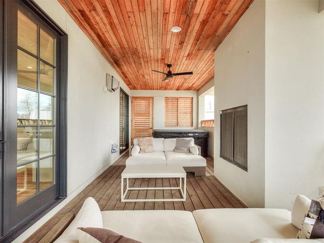 105 Lower Greenway, Carlton Landing, OK 74432