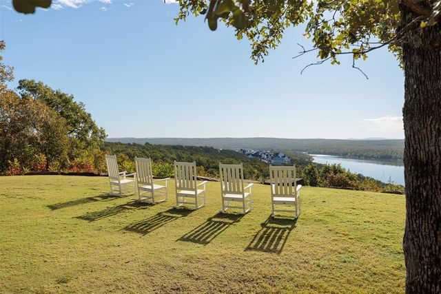 105 Lower Greenway, Carlton Landing, OK 74432