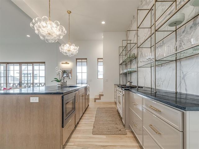 105 Lower Greenway, Carlton Landing, OK 74432