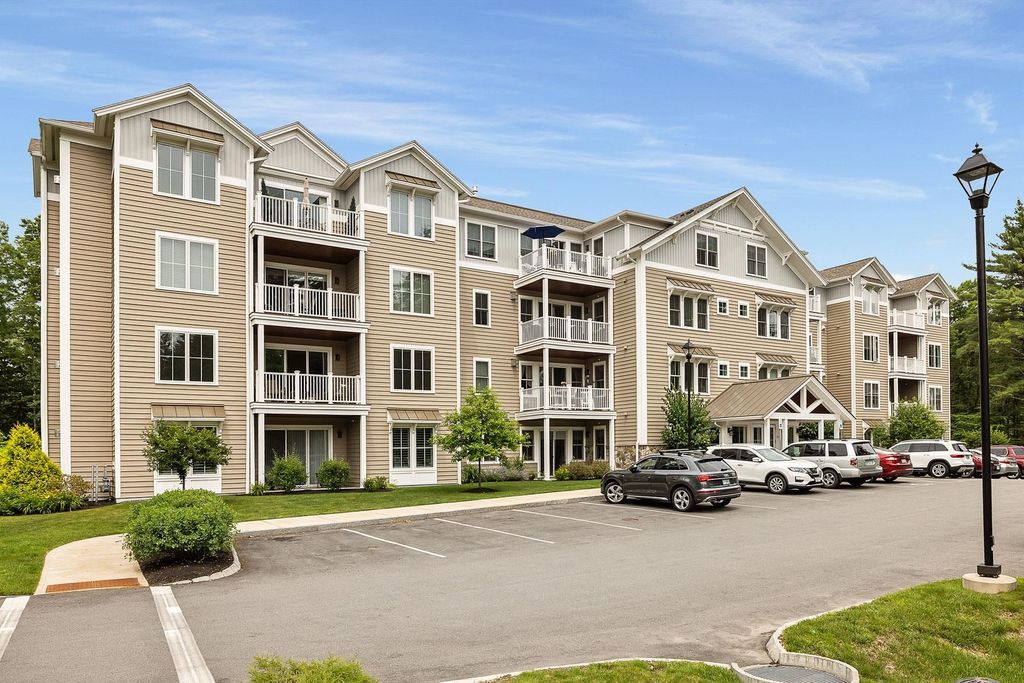 24 Willey Creek Road # 405, Exeter, NH 03833