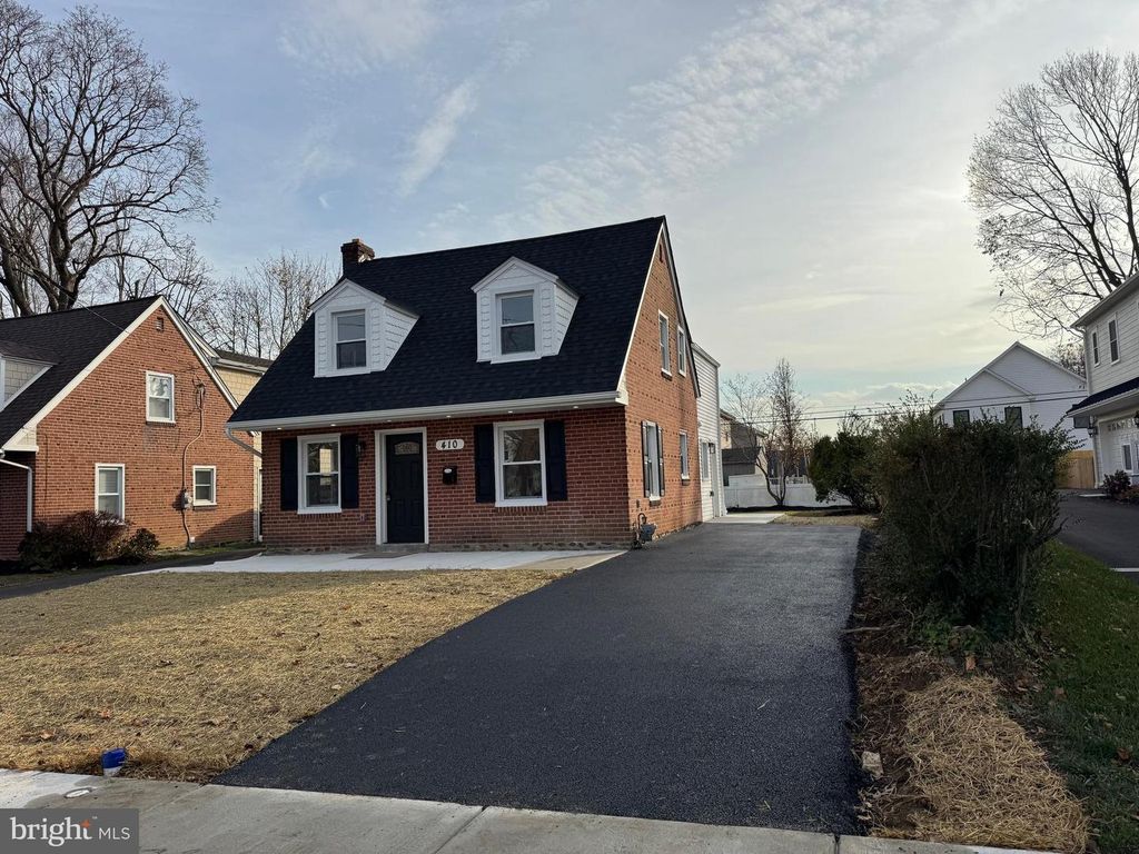 410 E JEFFERSON ST, Media, PA 19063