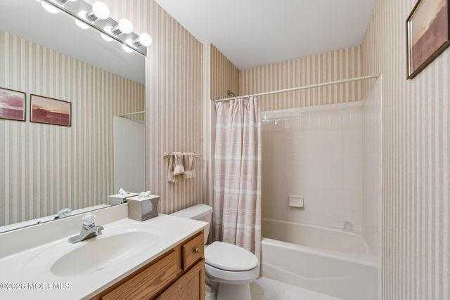 2758 Lenox Street, Toms River, NJ 08755