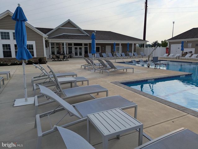 166 HOOD FARM DR, West Grove, PA 19390