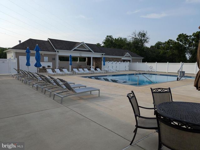 166 HOOD FARM DR, West Grove, PA 19390