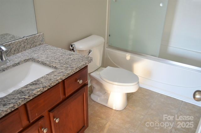 9712 Walkers Glen Drive NW, Concord, NC 28027