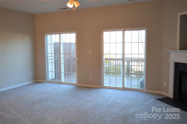 9712 Walkers Glen Drive NW, Concord, NC 28027