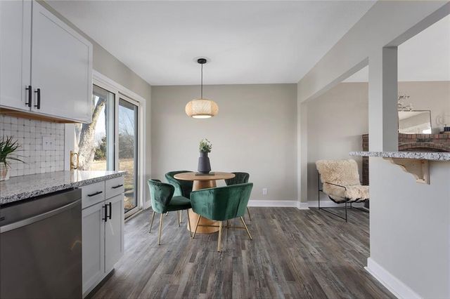 26104 E 273rd Street, Harrisonville, MO 64701