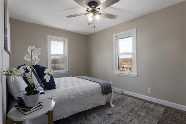 26104 E 273rd Street, Harrisonville, MO 64701