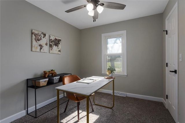 26104 E 273rd Street, Harrisonville, MO 64701