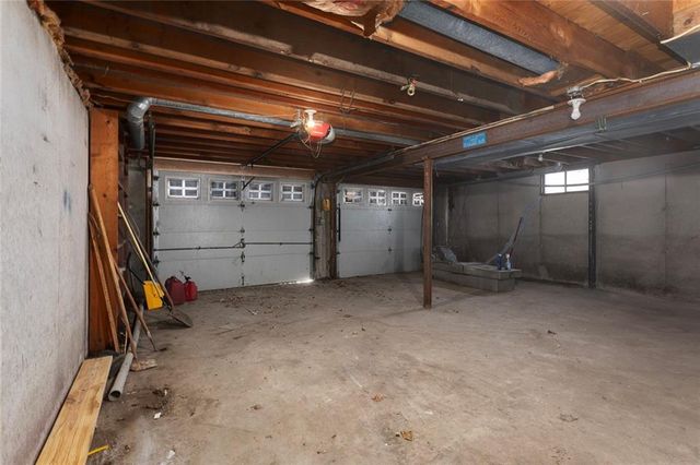 26104 E 273rd Street, Harrisonville, MO 64701