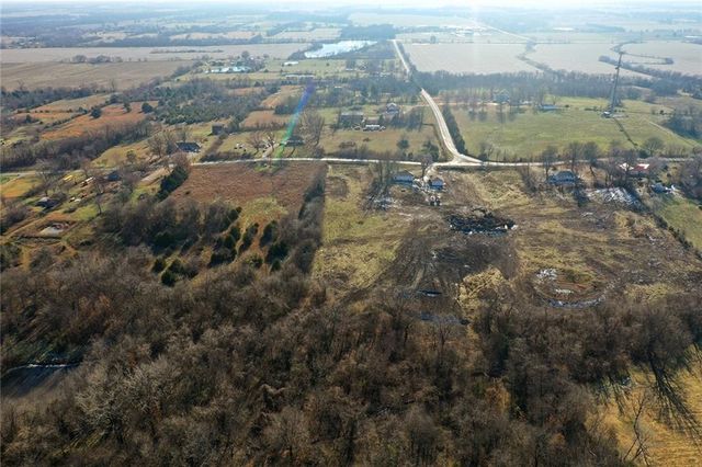 26104 E 273rd Street, Harrisonville, MO 64701