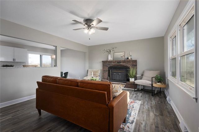 26104 E 273rd Street, Harrisonville, MO 64701