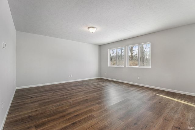 2207 Miami Trail, Huntington, IN 46750