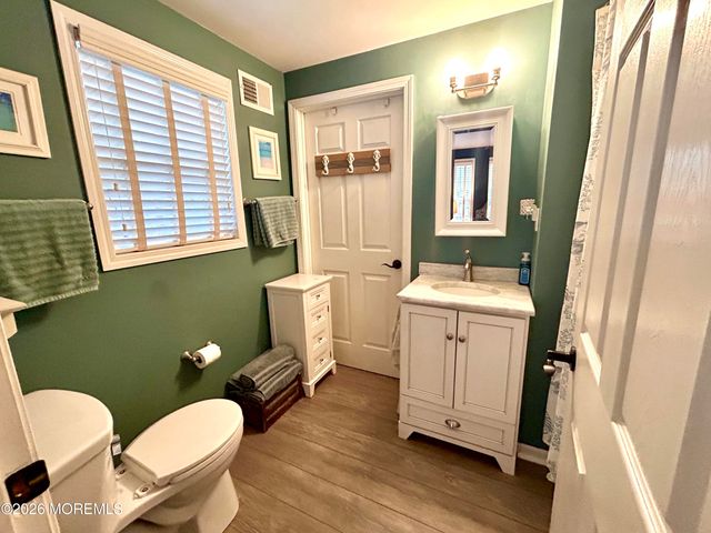 31 1st Lane 1, Seaside Park, NJ 08752