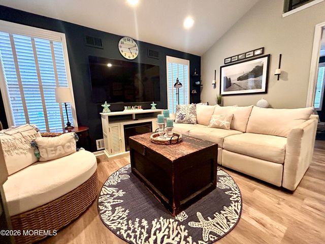 31 1st Lane 1, Seaside Park, NJ 08752