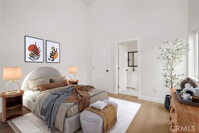 10911 S Main Street, Los Angeles, CA 90061