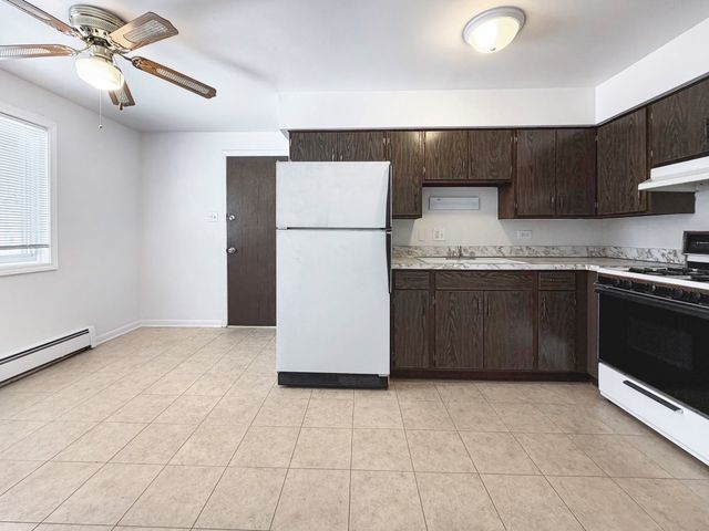 17812 Oak Park Avenue 2N, Tinley Park, IL 60477