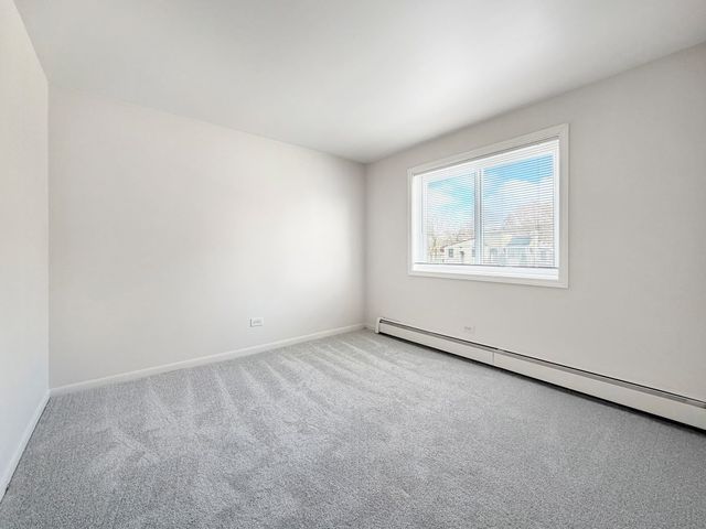 17812 Oak Park Avenue 2N, Tinley Park, IL 60477