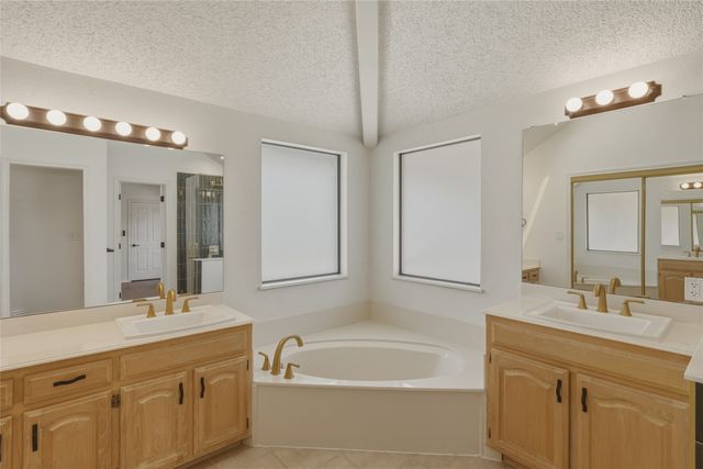 2226 Diamond Oaks Drive, Garland, TX 75044