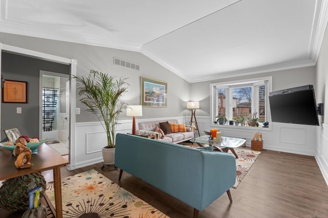 18250 Millstone Drive, Macomb, MI 48044