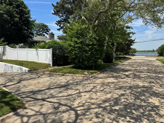 123 Genesee Boulevard, Atlantic Beach, NY 11509