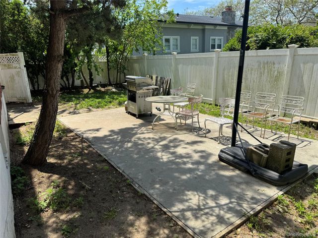 123 Genesee Boulevard, Atlantic Beach, NY 11509