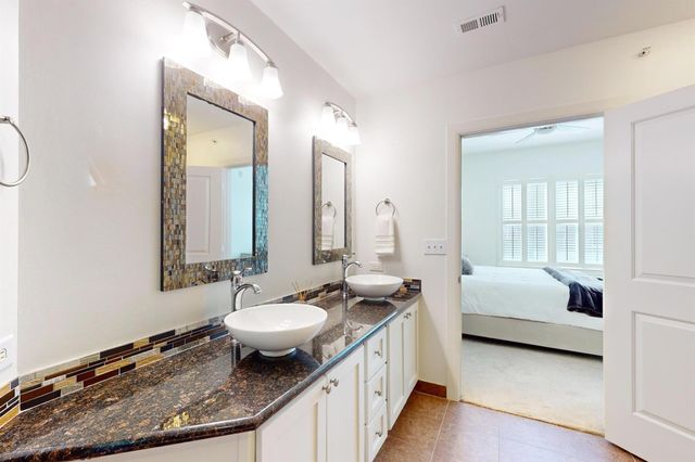 1010 Rosine Street 29, Houston, TX 77019