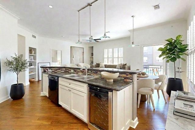 1010 Rosine Street 29, Houston, TX 77019