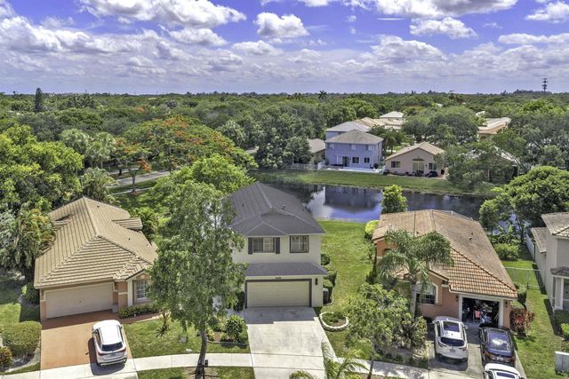 6511 Pelican Terrace, Coconut Creek, FL 33073