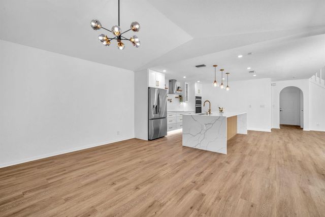 6511 Pelican Terrace, Coconut Creek, FL 33073