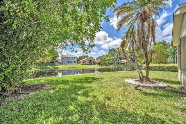 6511 Pelican Terrace, Coconut Creek, FL 33073