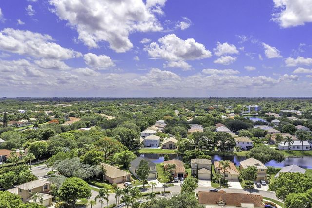 6511 Pelican Terrace, Coconut Creek, FL 33073