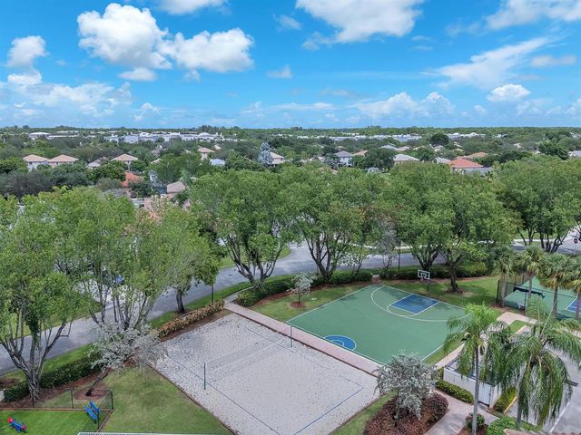 6511 Pelican Terrace, Coconut Creek, FL 33073