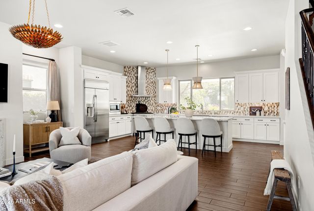 625 W Echo Lane, Phoenix, AZ 85021