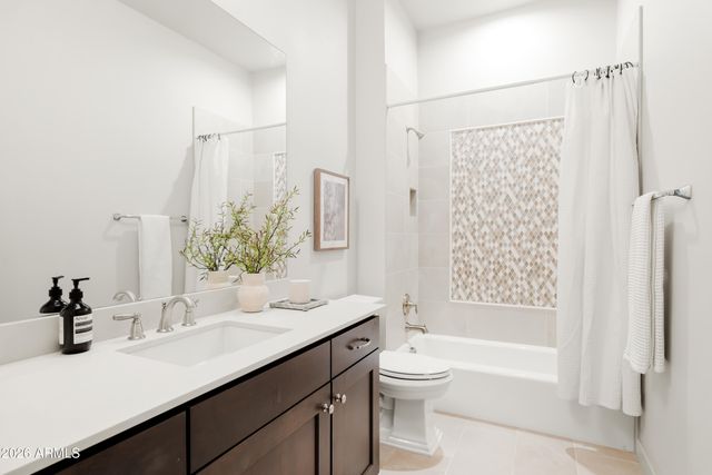 625 W Echo Lane, Phoenix, AZ 85021