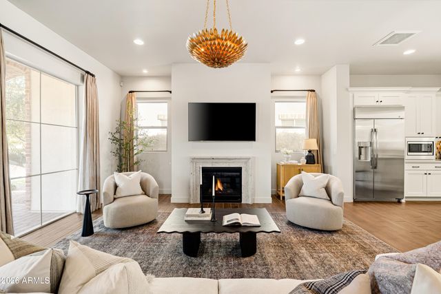 625 W Echo Lane, Phoenix, AZ 85021