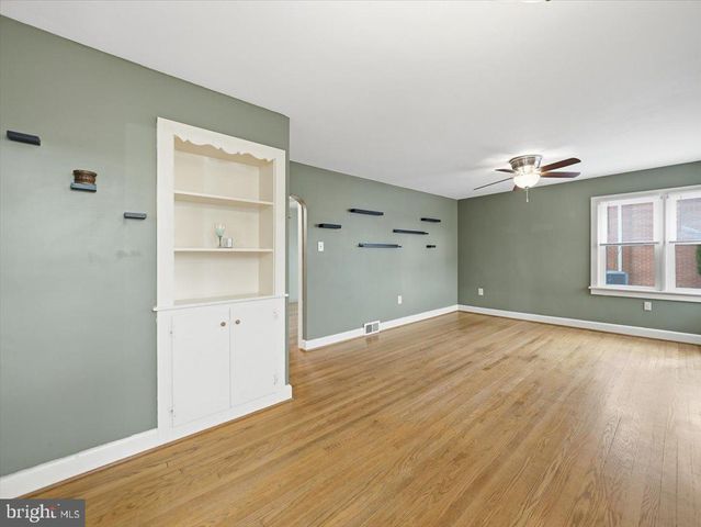 1241 S MAIN ST, Chambersburg, PA 17201