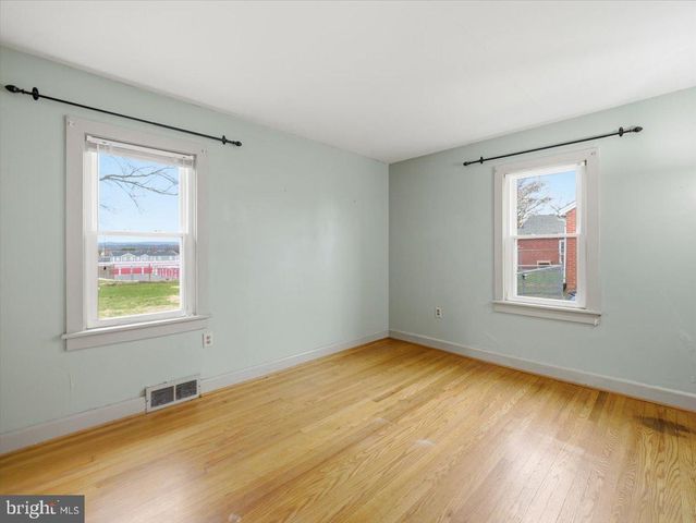 1241 S MAIN ST, Chambersburg, PA 17201