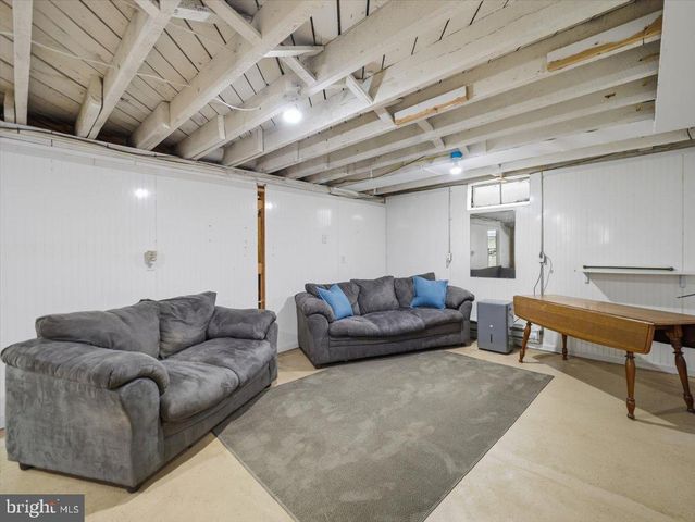 1241 S MAIN ST, Chambersburg, PA 17201